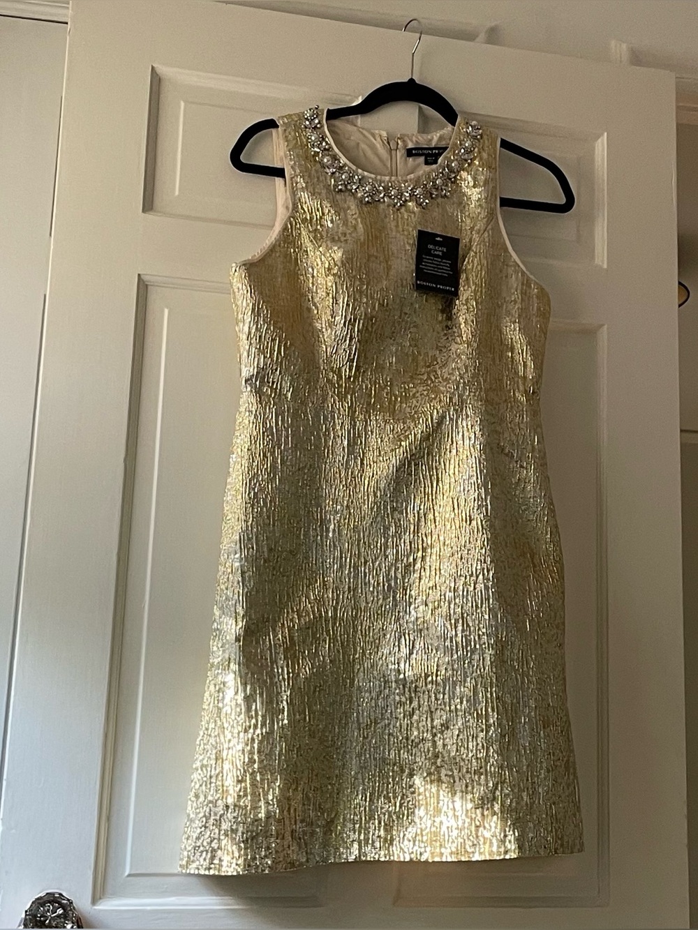 NWT Boston Proper Gold Metallic Foil Embellished Neck Shift Dress Size 8 NEW